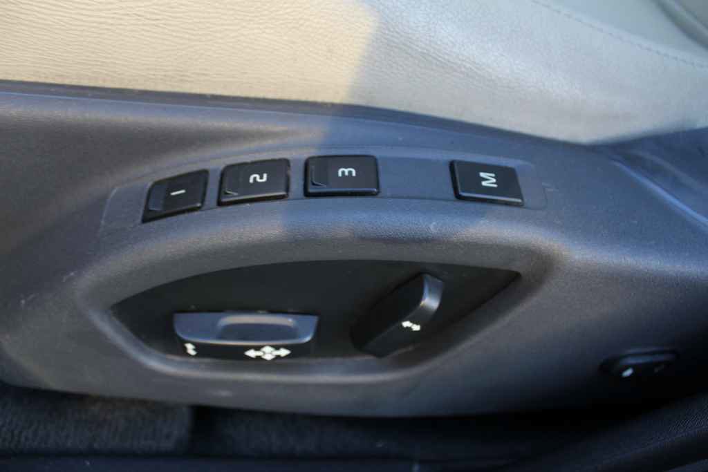 Used 2017 Volvo S60 T5 Dynamic w/ Vision Package image 22