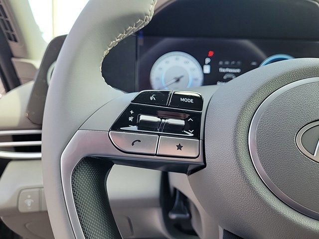 Certified 2025 Hyundai Elantra SEL image 20