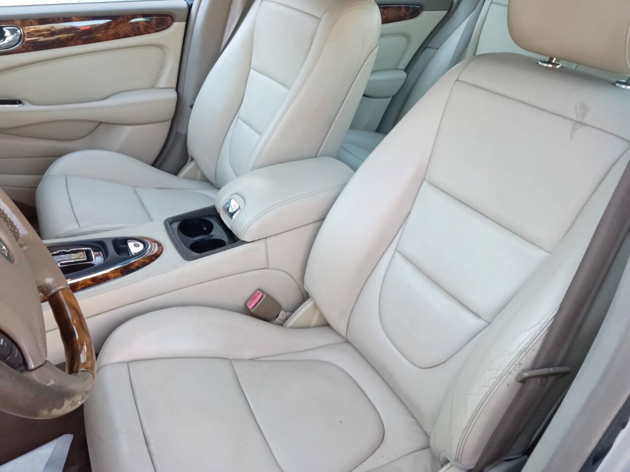Used 2004 Jaguar XJ8 RWD image 10