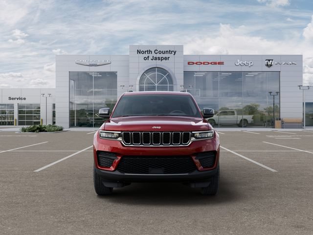 Used 2025 Jeep Grand Cherokee Laredo w/ Luxury Tech Group I AWD/4WD image 6