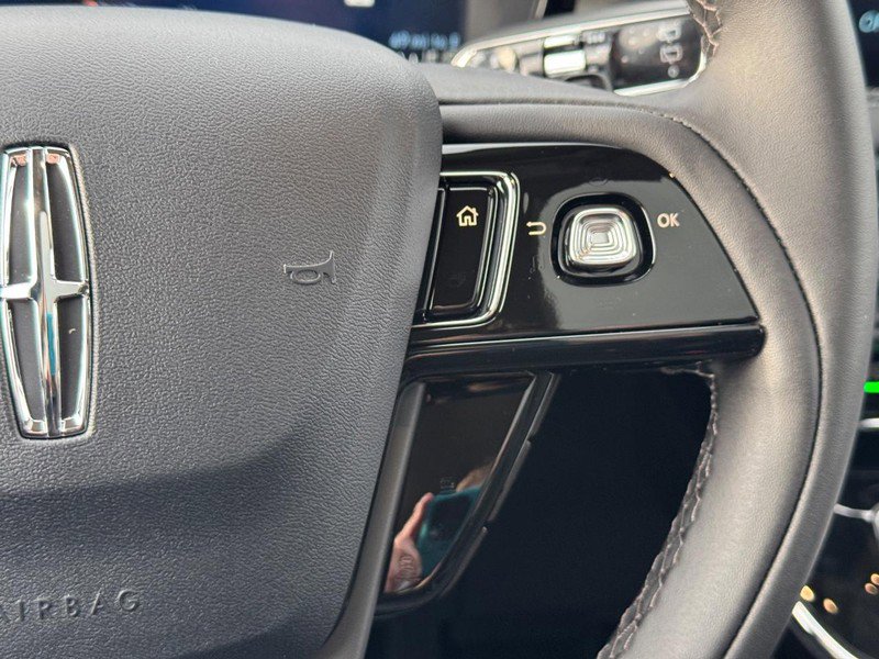 New 2025 Lincoln Corsair AWD w/ Equipment Group 101A image 22