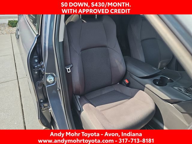 Used 2021 Toyota Venza LE AWD/4WD image 35