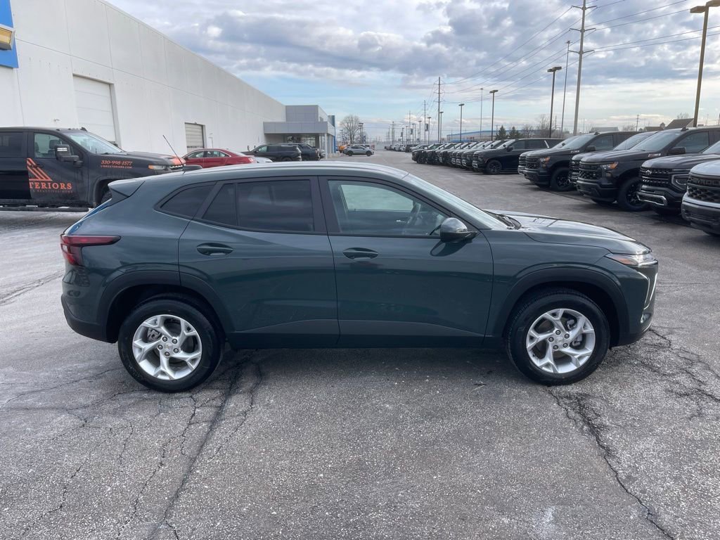 New 2026 Chevrolet Trax LS w/ LS Convenience Package image 8