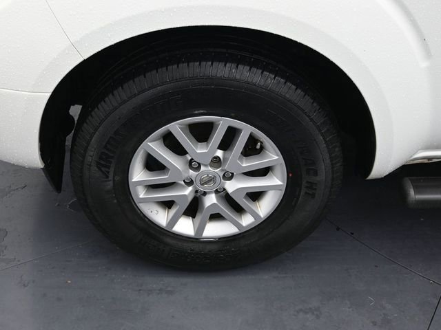 Used 2016 Nissan Frontier SV w/ SV Value Truck Package image 9