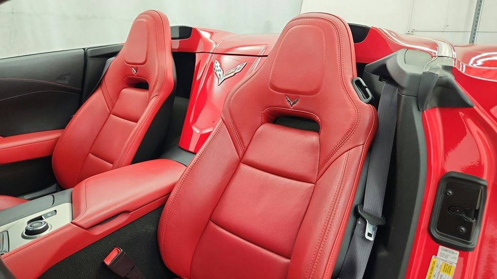 Used 2014 Chevrolet Corvette Stingray Convertible w/ 3LT Preferred Equipment Group RWD image 28