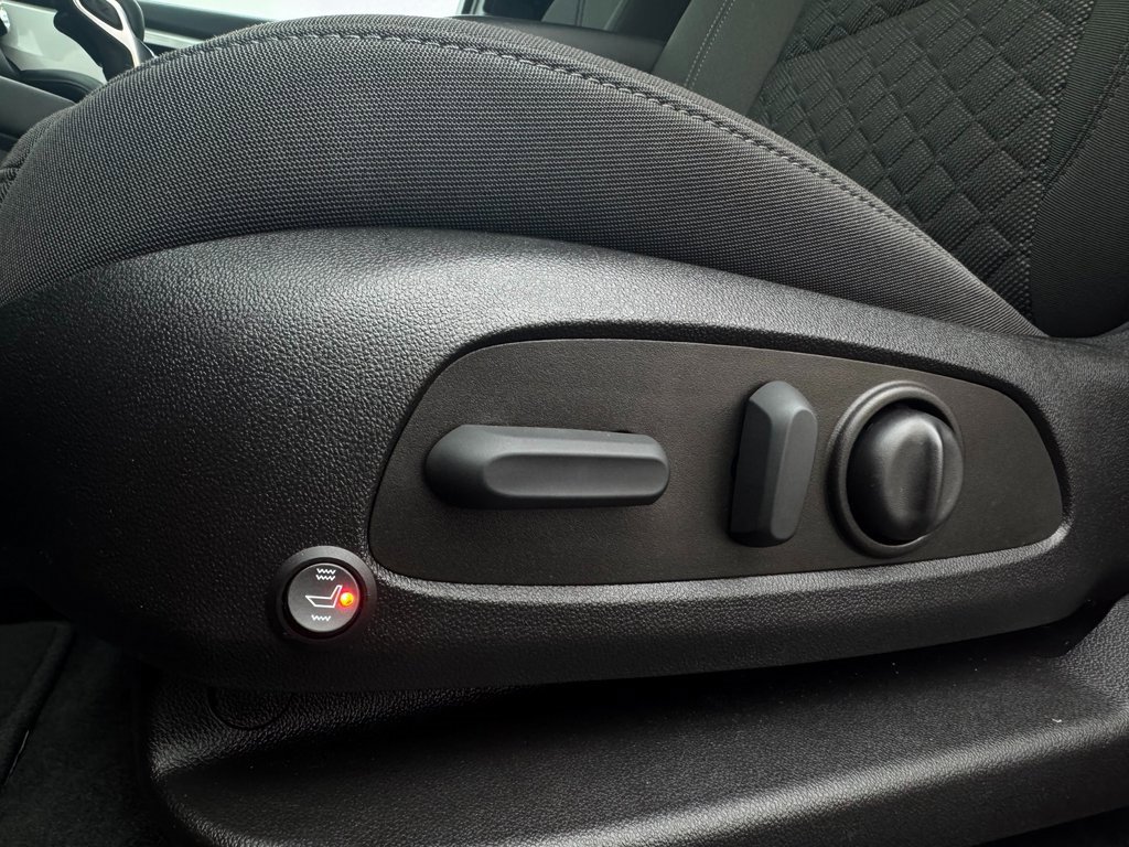 Used 2022 Chevrolet Blazer LT image 11