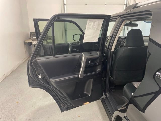 Used 2019 Toyota 4Runner SR5 AWD/4WD image 22