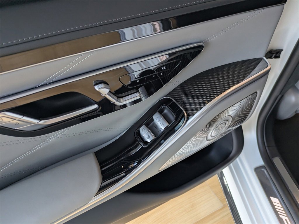 New 2026 Mercedes-Benz S 63 AMG S image 9
