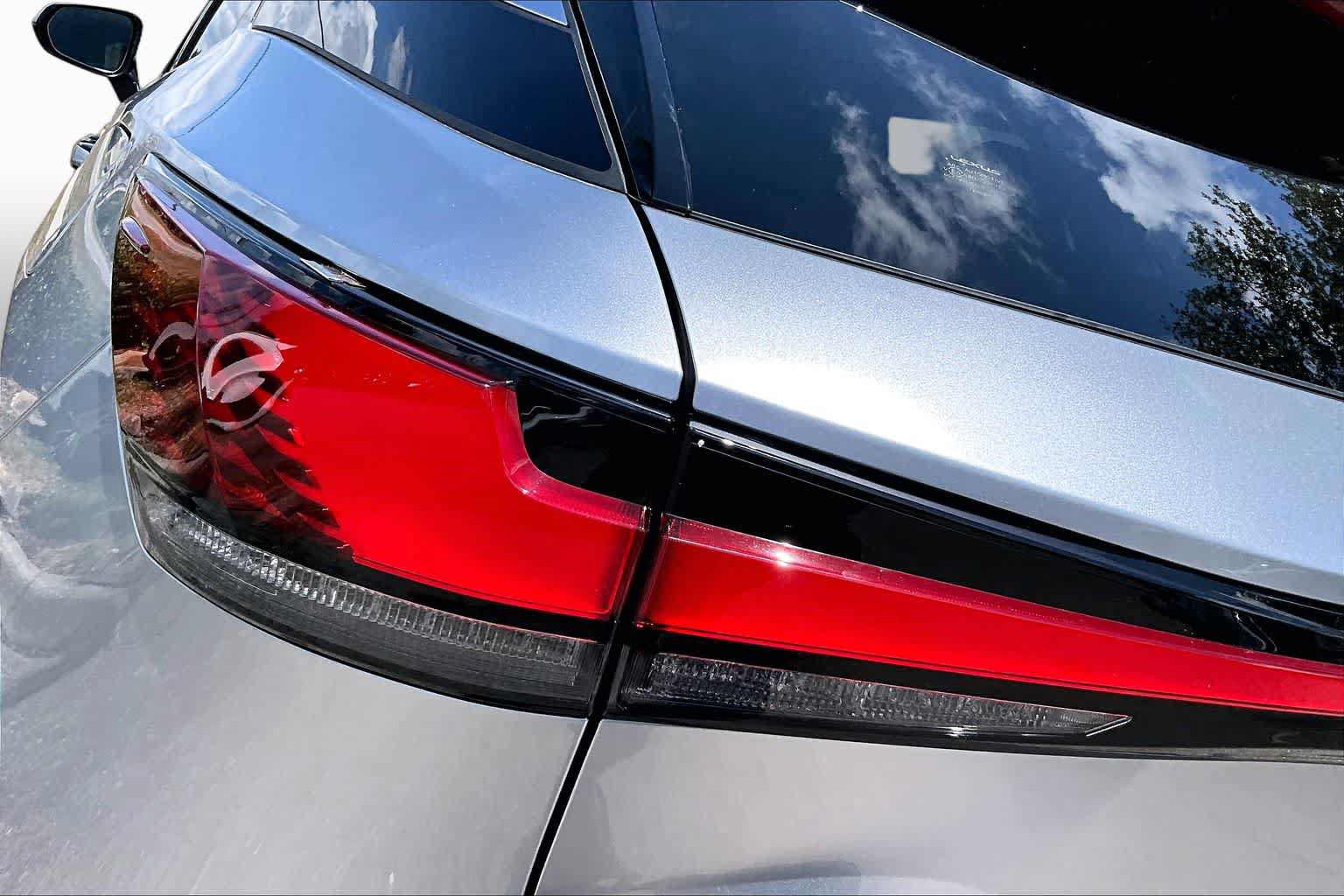 Used 2025 Lexus RX 350 Premium w/ Accessory Package (Z1) FWD image 29