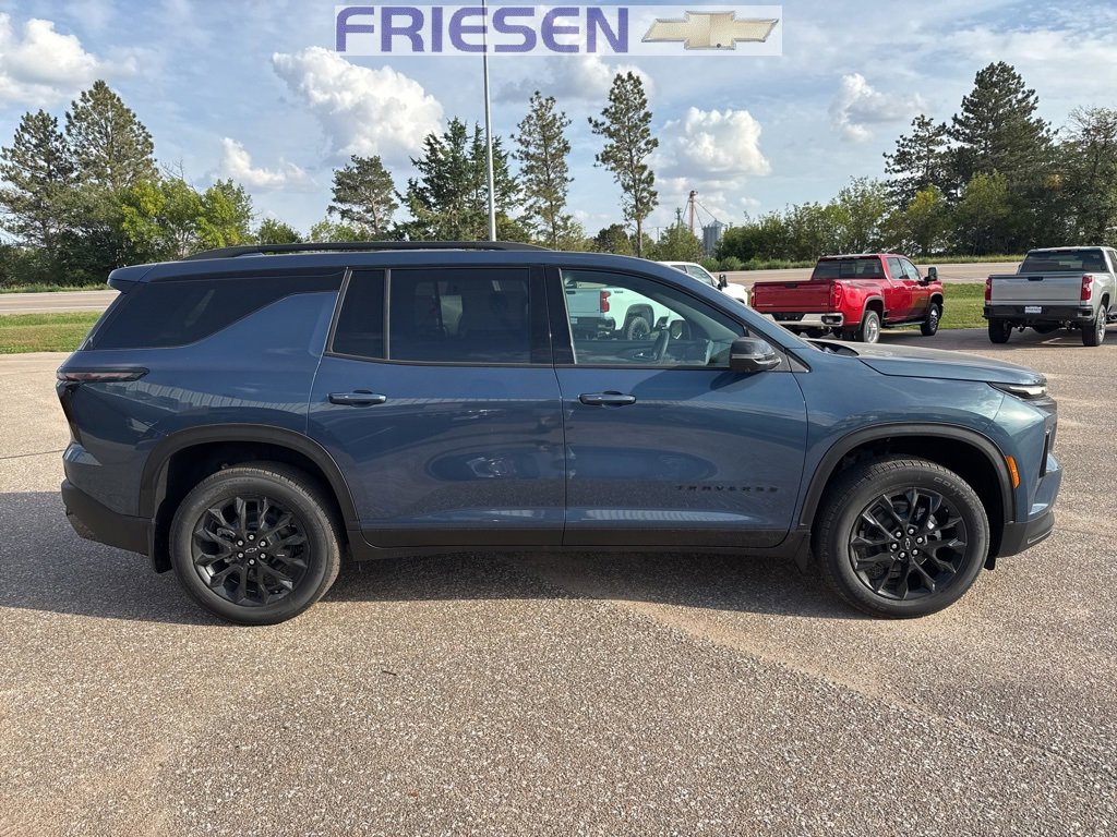 New 2026 Chevrolet Traverse LT w/ Midnight/Sport Edition image 4