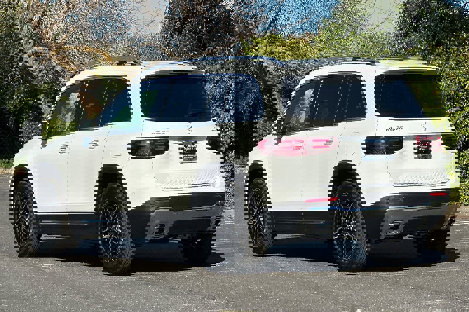 New 2026 Mercedes-Benz GLB 250 4MATIC image 5