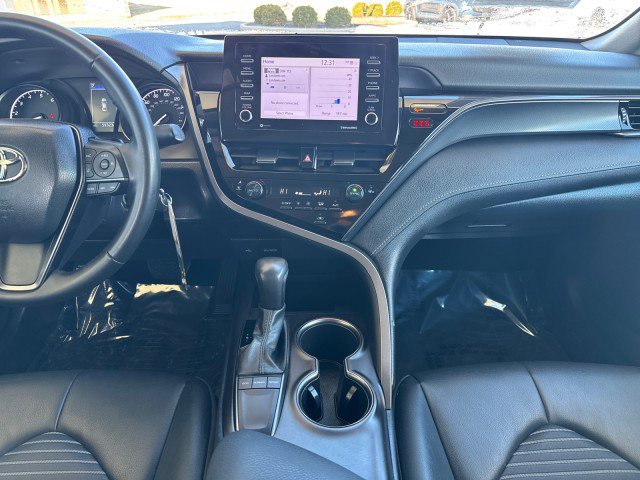 Used 2024 Toyota Camry SE FWD image 9