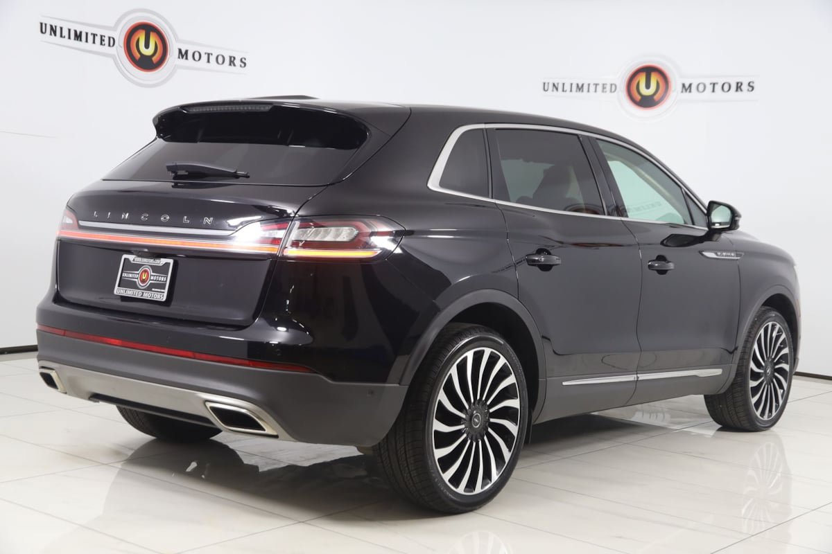 Used 2023 Lincoln Nautilus Black Label AWD/4WD image 3