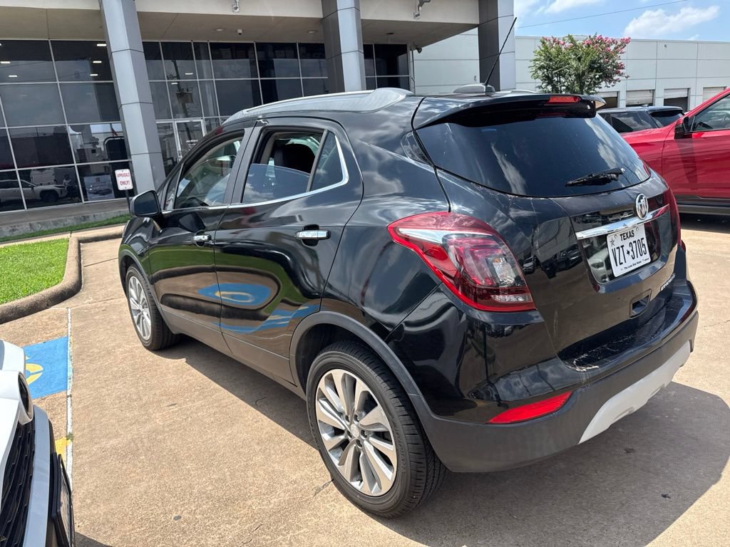 Used 2020 Buick Encore Preferred w/ Safety Package FWD image 3
