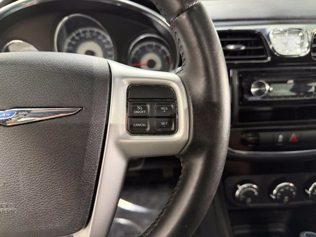 Used 2013 Chrysler 200 Touring FWD image 15