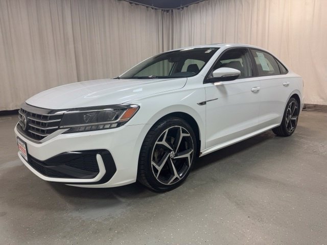 Used 2020 Volkswagen Passat 2.0T R-Line FWD image 9