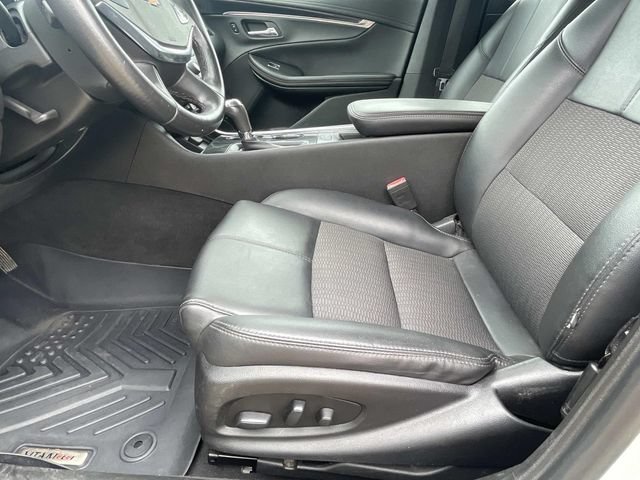 Used 2020 Chevrolet Impala LT FWD image 13