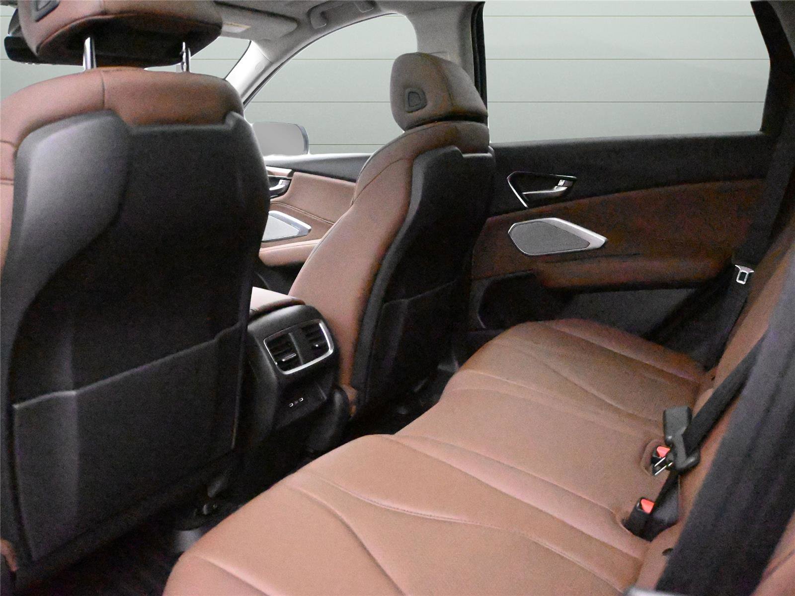 Certified 2024 Acura RDX SH-AWD w/ Technology Package image 11