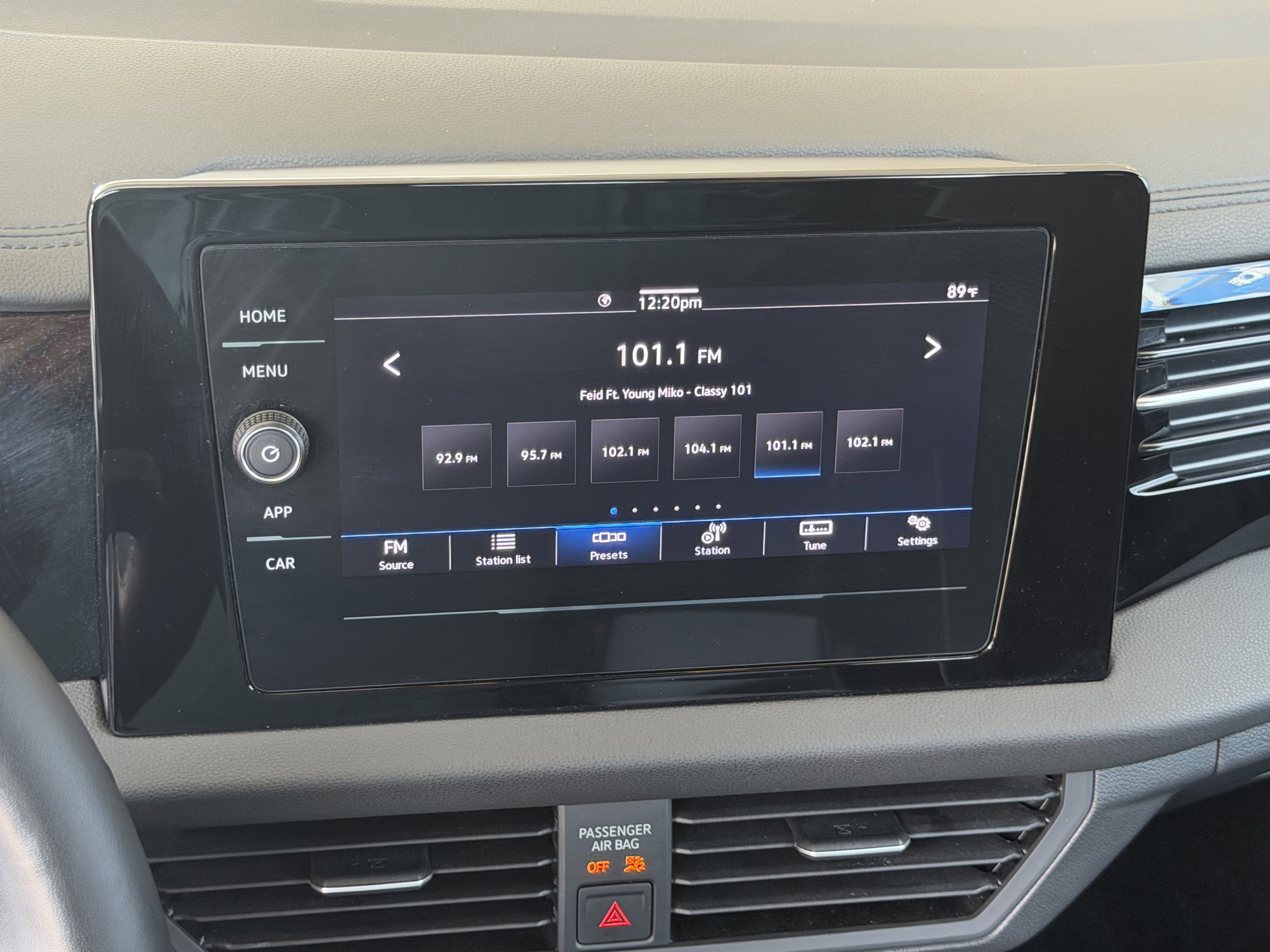 Used 2025 Volkswagen Jetta Sport FWD image 16