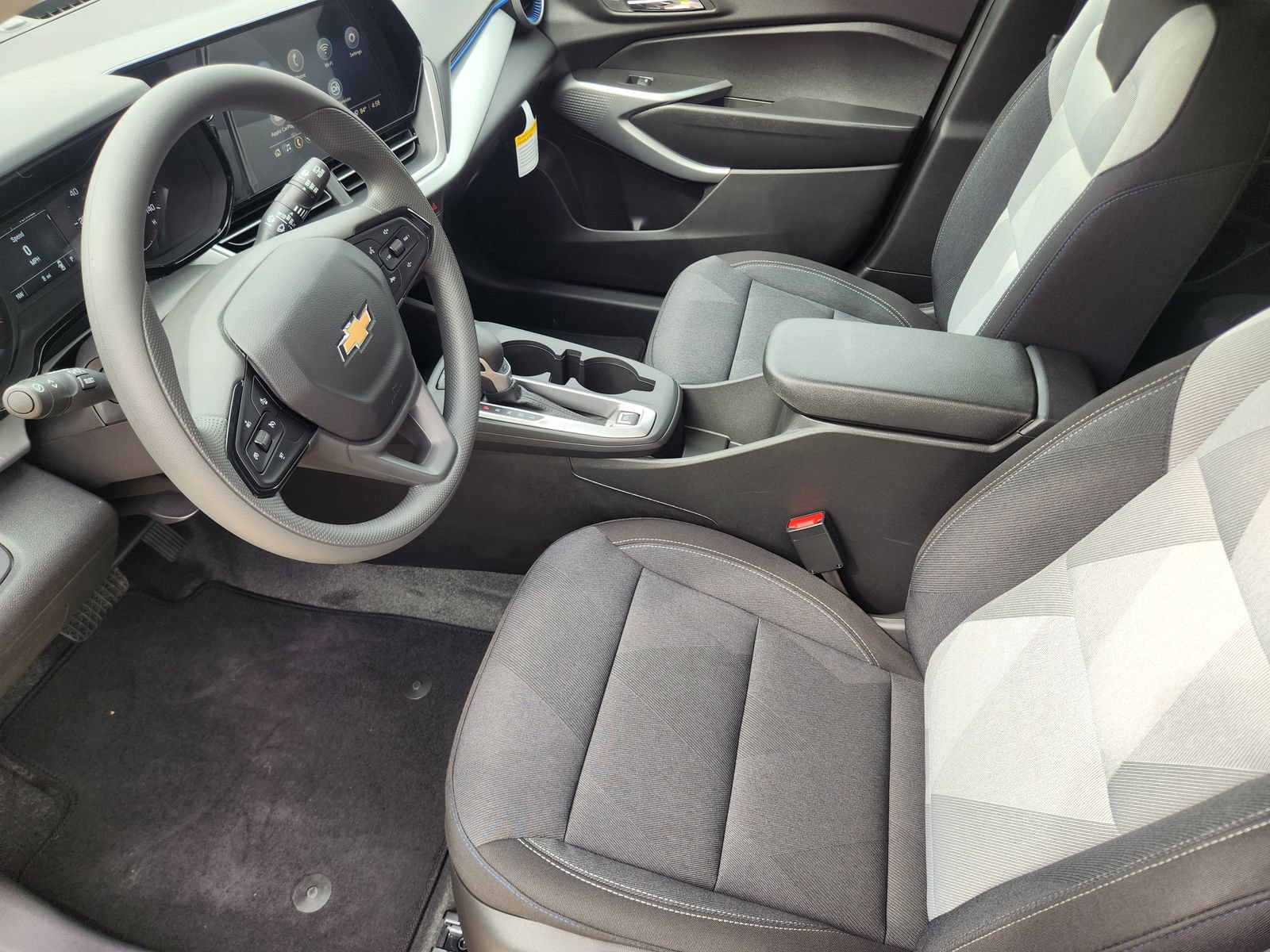 New 2026 Chevrolet Trax LS w/ LS Convenience Package FWD image 13