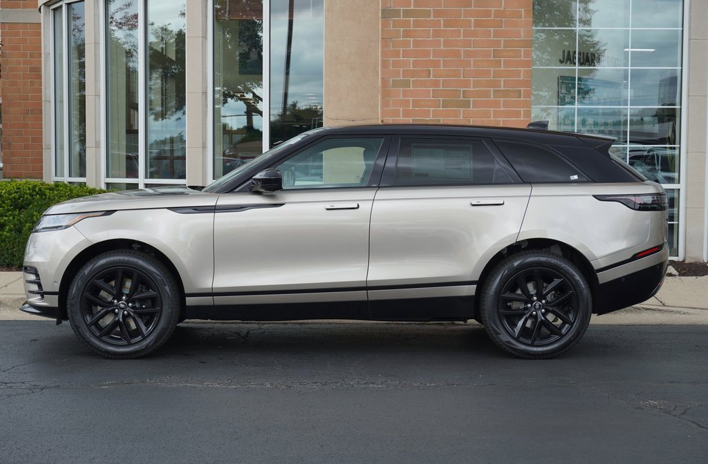 New 2026 Land Rover Range Rover Velar Dynamic SE image 2