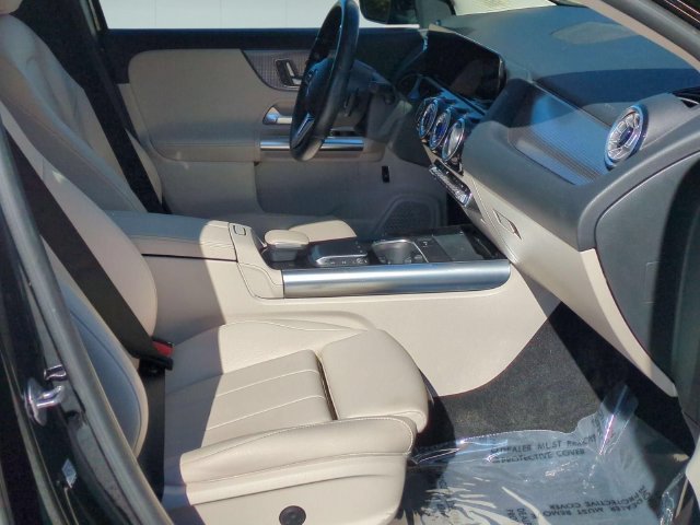 Used 2022 Mercedes-Benz GLA 250 4MATIC image 30