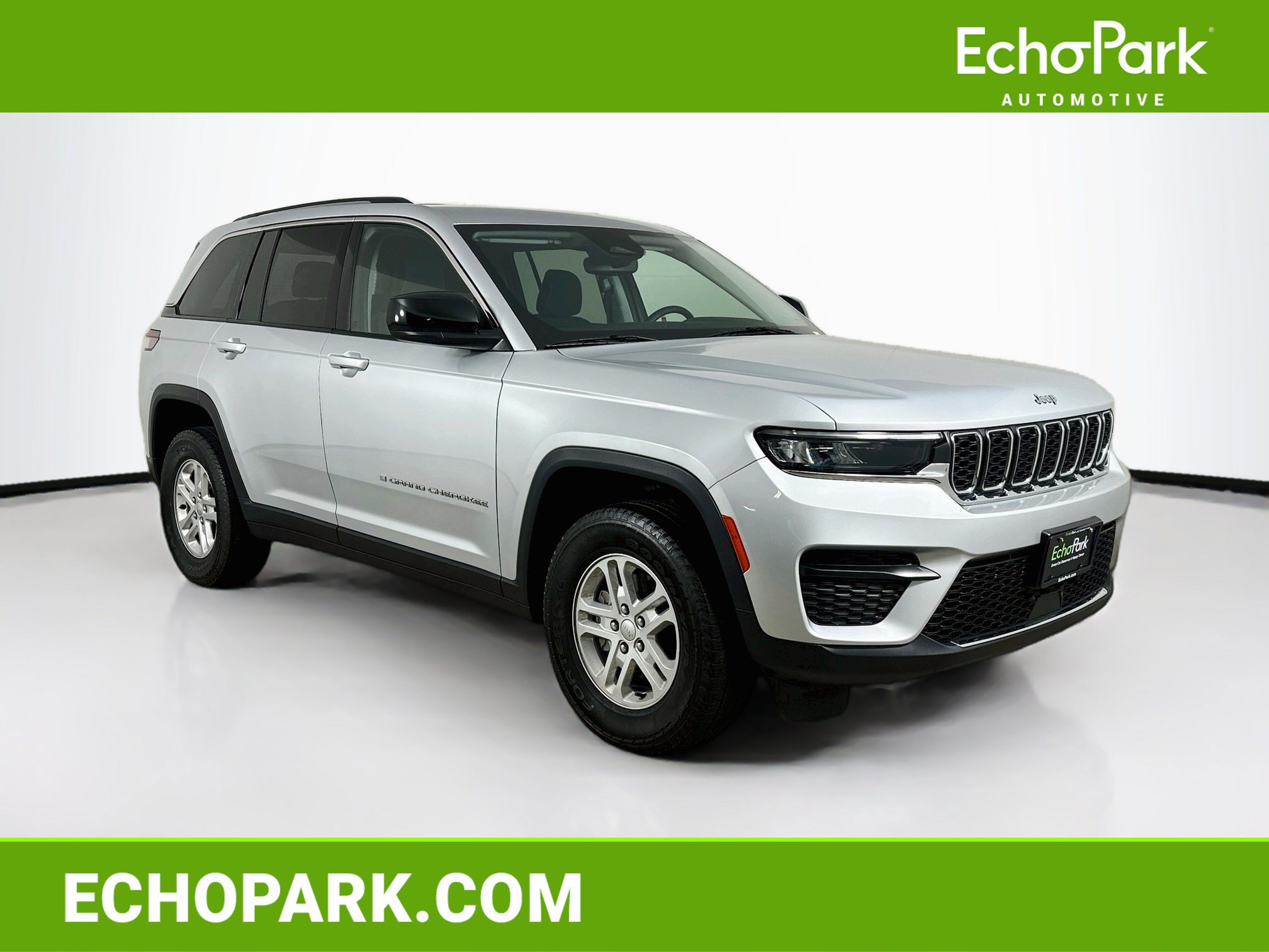 Used 2023 Jeep Grand Cherokee Laredo