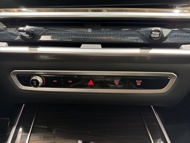 Certified 2023 BMW X7 xDrive40i w/ M Sport Package image 40
