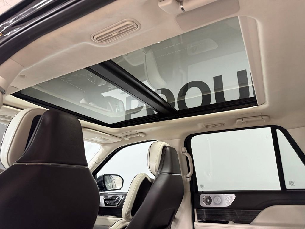 Used 2023 Lincoln Navigator Black Label AWD/4WD image 17
