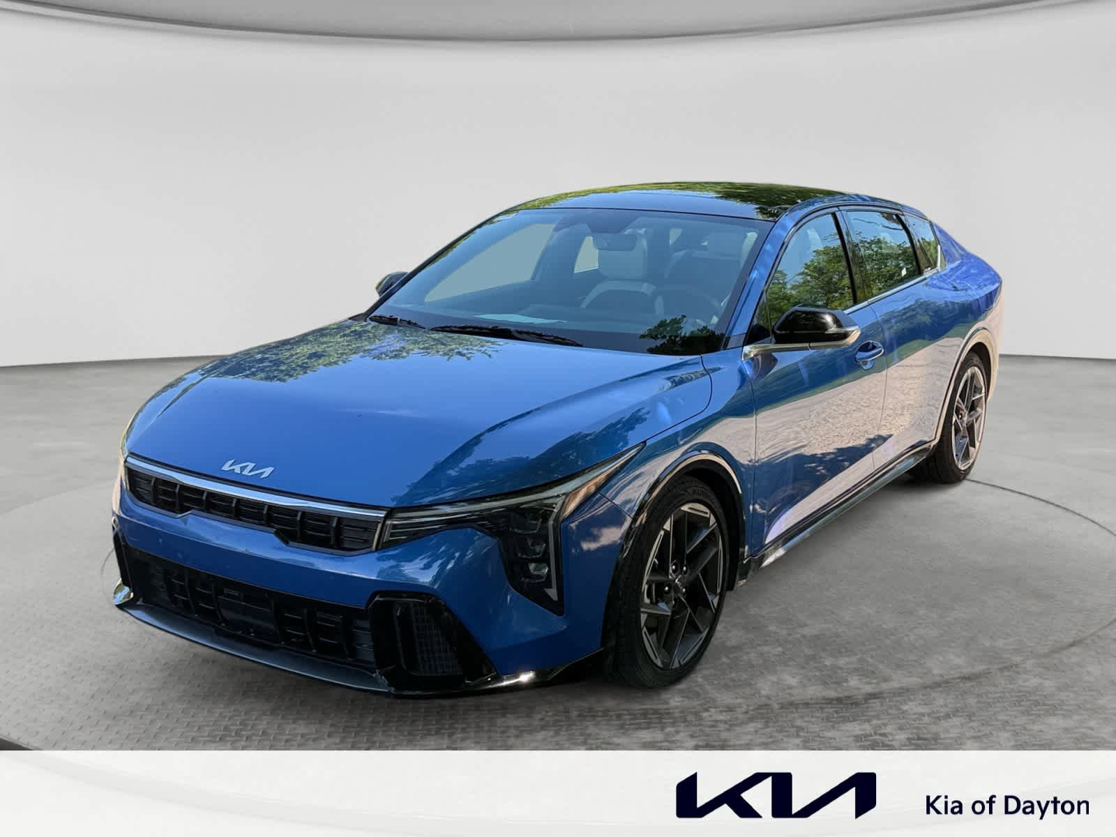 Used 2025 Kia K4 GT-Line w/ GT-Line Premium Package FWD image 1
