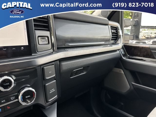 Certified 2025 Ford F250 Lariat w/ Lariat Ultimate Package image 29