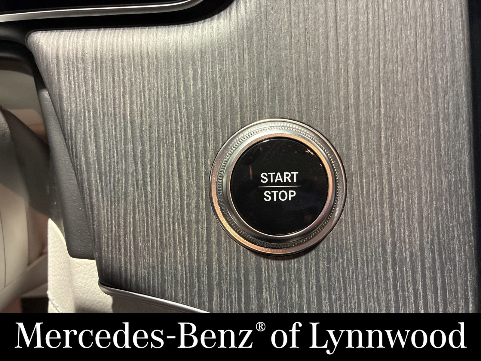 Used 2023 Mercedes-Benz EQE 500 4MATIC SUV image 23