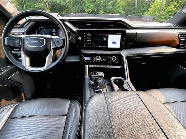 Used 2024 GMC Sierra 1500 Denali w/ Denali Reserve Package AWD/4WD image 16