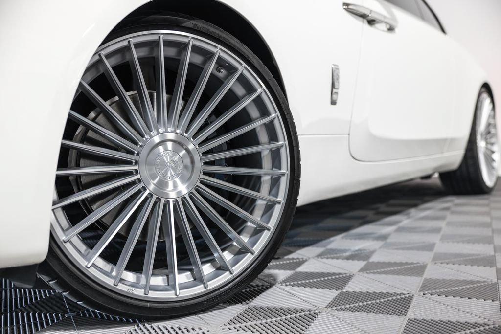 Used 2014 Rolls-Royce Wraith RWD image 10