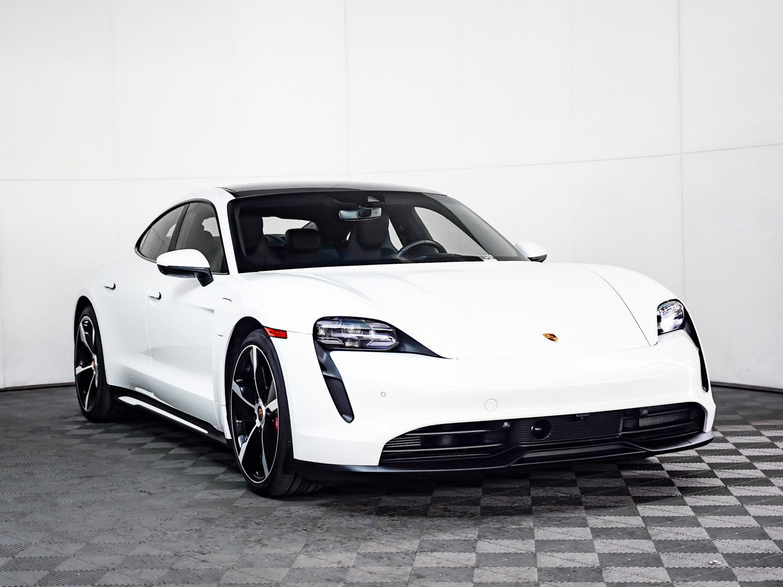 Certified 2021 Porsche Taycan 4S w/ Premium Package image 8