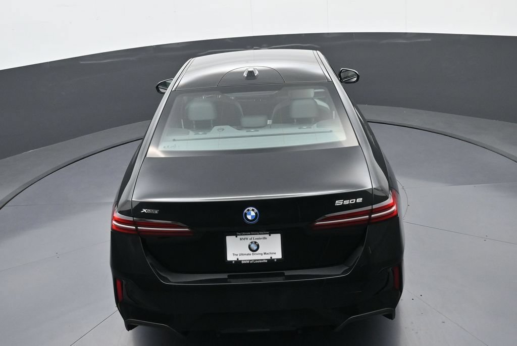 New 2026 BMW 550e xDrive w/ Executive Package AWD/4WD image 35