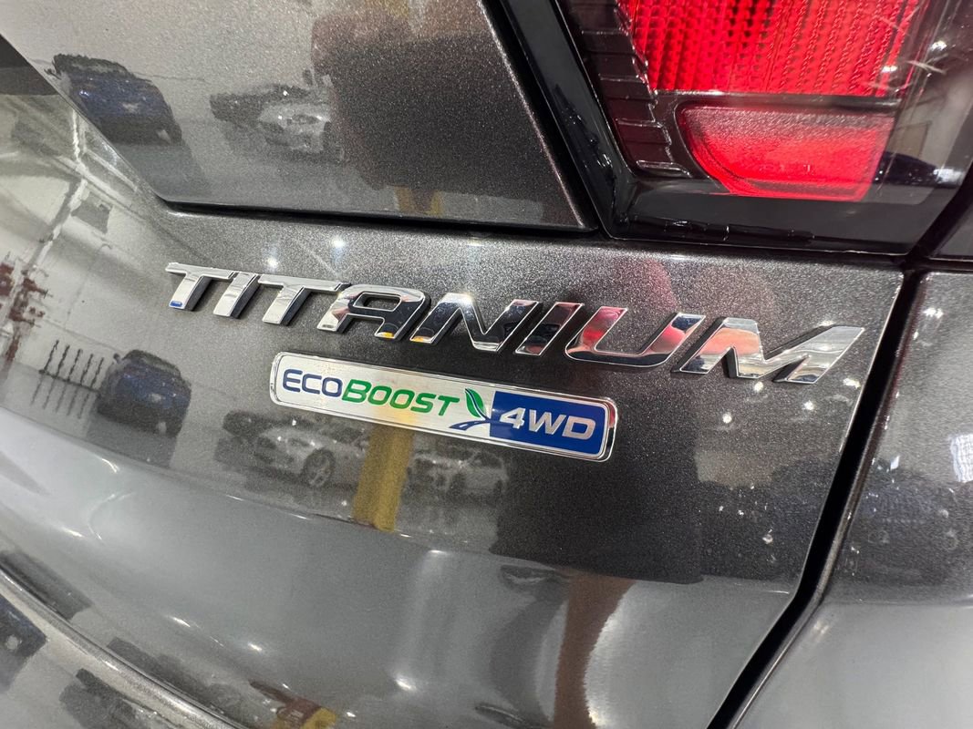 Used 2018 Ford Escape Titanium w/ Ford Safe & Smart Package image 45