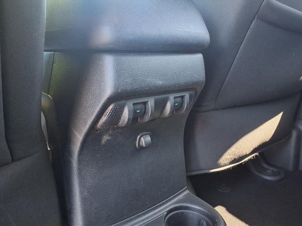 Used 2018 Jeep Wrangler Unlimited Sport S AWD/4WD image 23