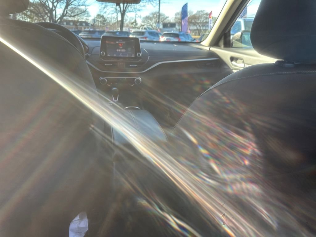 Used 2024 Nissan Altima 2.5 SV image 16