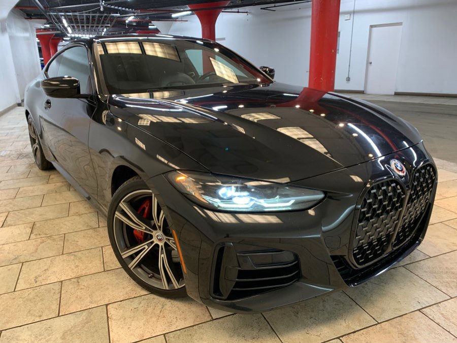 Used 2023 BMW 440i xDrive Coupe w/ Premium Package image 2
