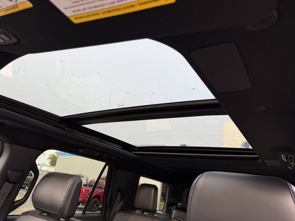 New 2025 Ford Expedition Platinum w/ Stealth Performance Package image 22
