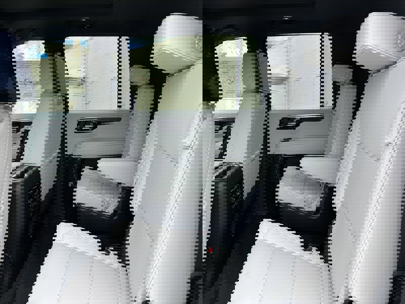 New 2025 Chevrolet Suburban Premier image 14