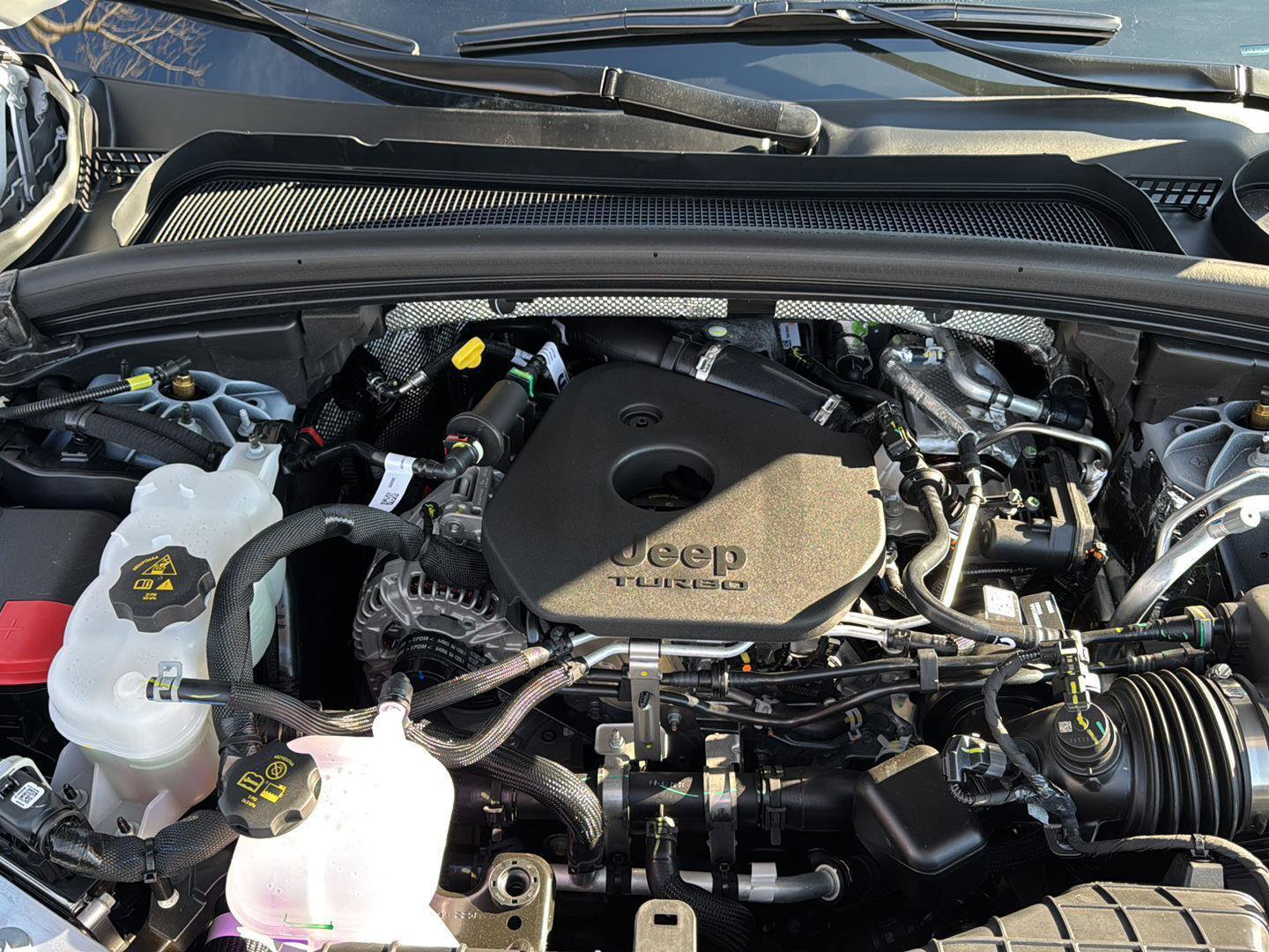 New 2026 Jeep Grand Cherokee Summit w/ Obsidian Package image 38