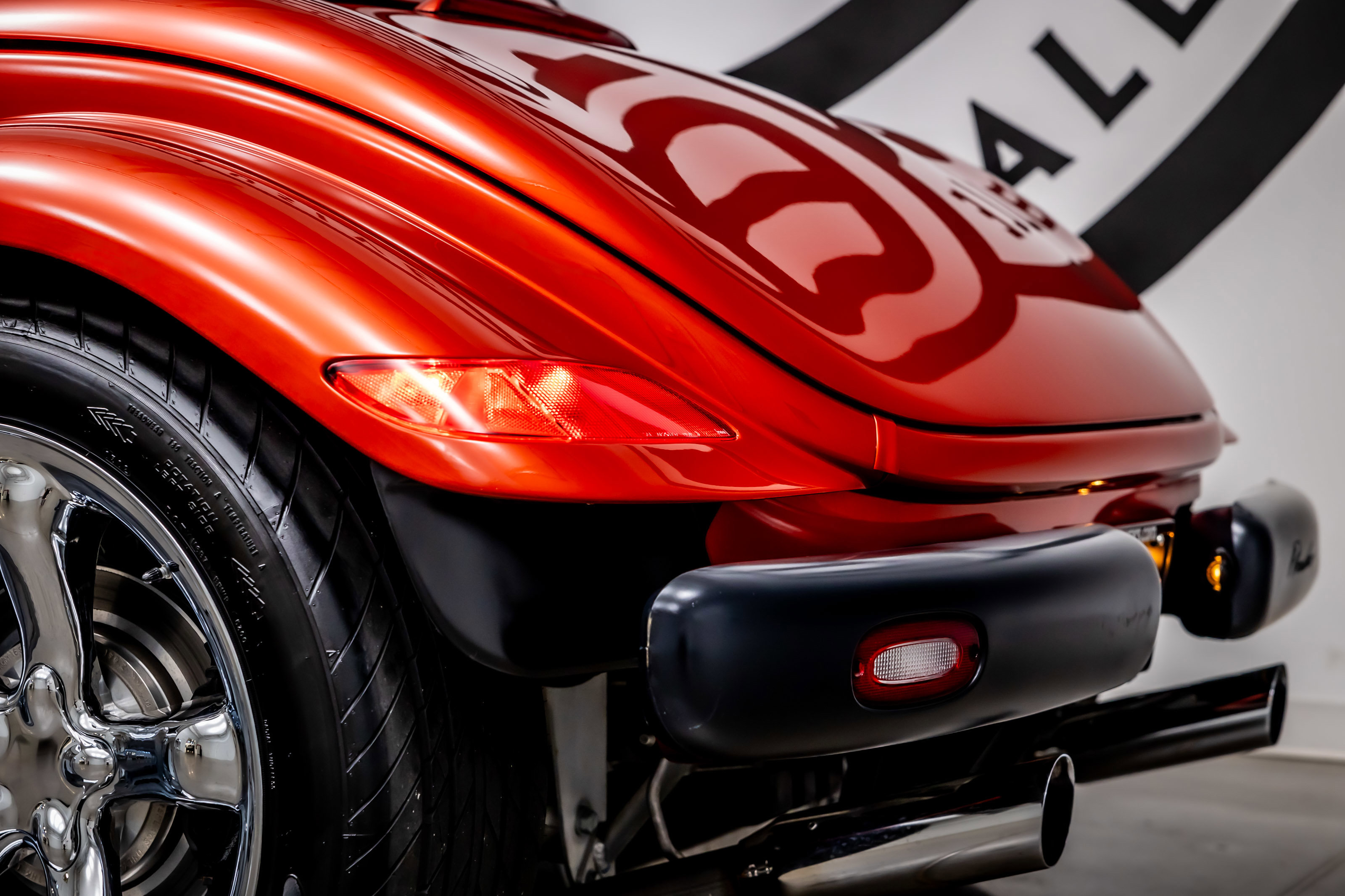 Used 2001 Chrysler Prowler image 11