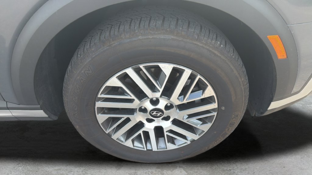 Used 2026 Hyundai Palisade SEL FWD image 23