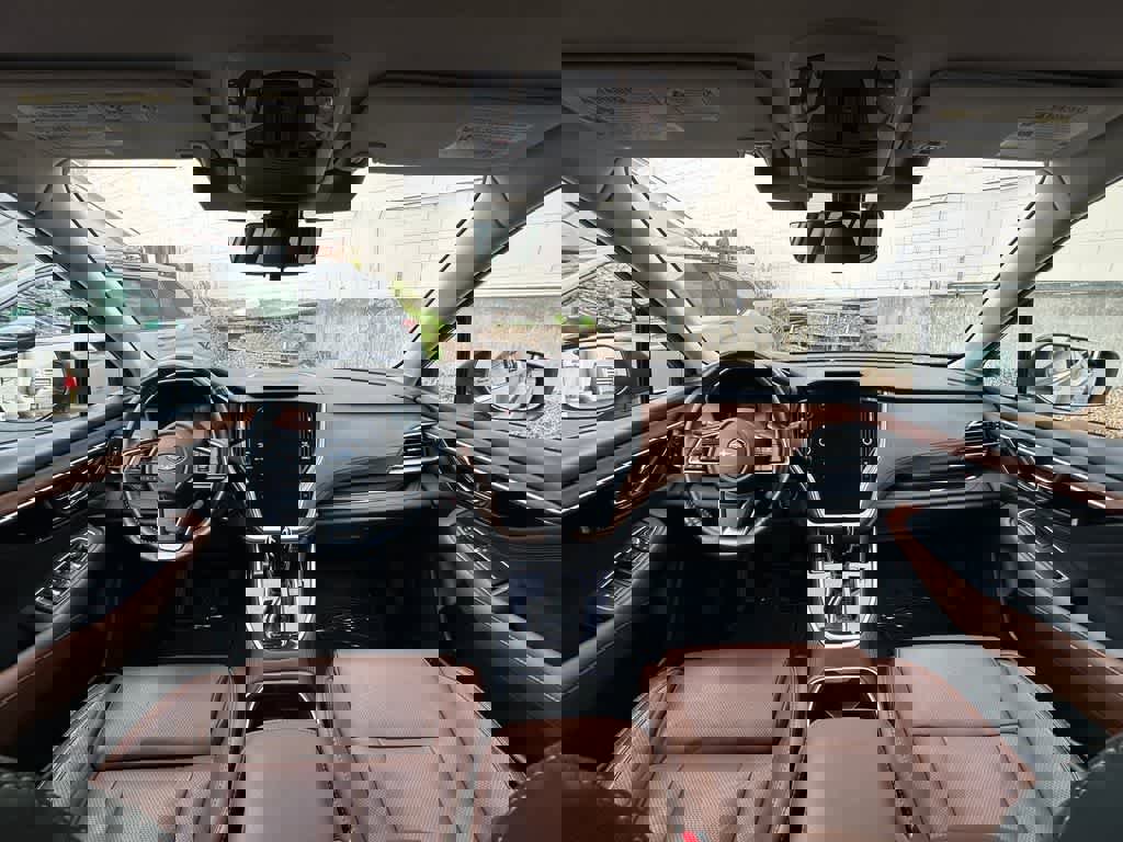 Used 2023 Subaru Outback Touring image 10