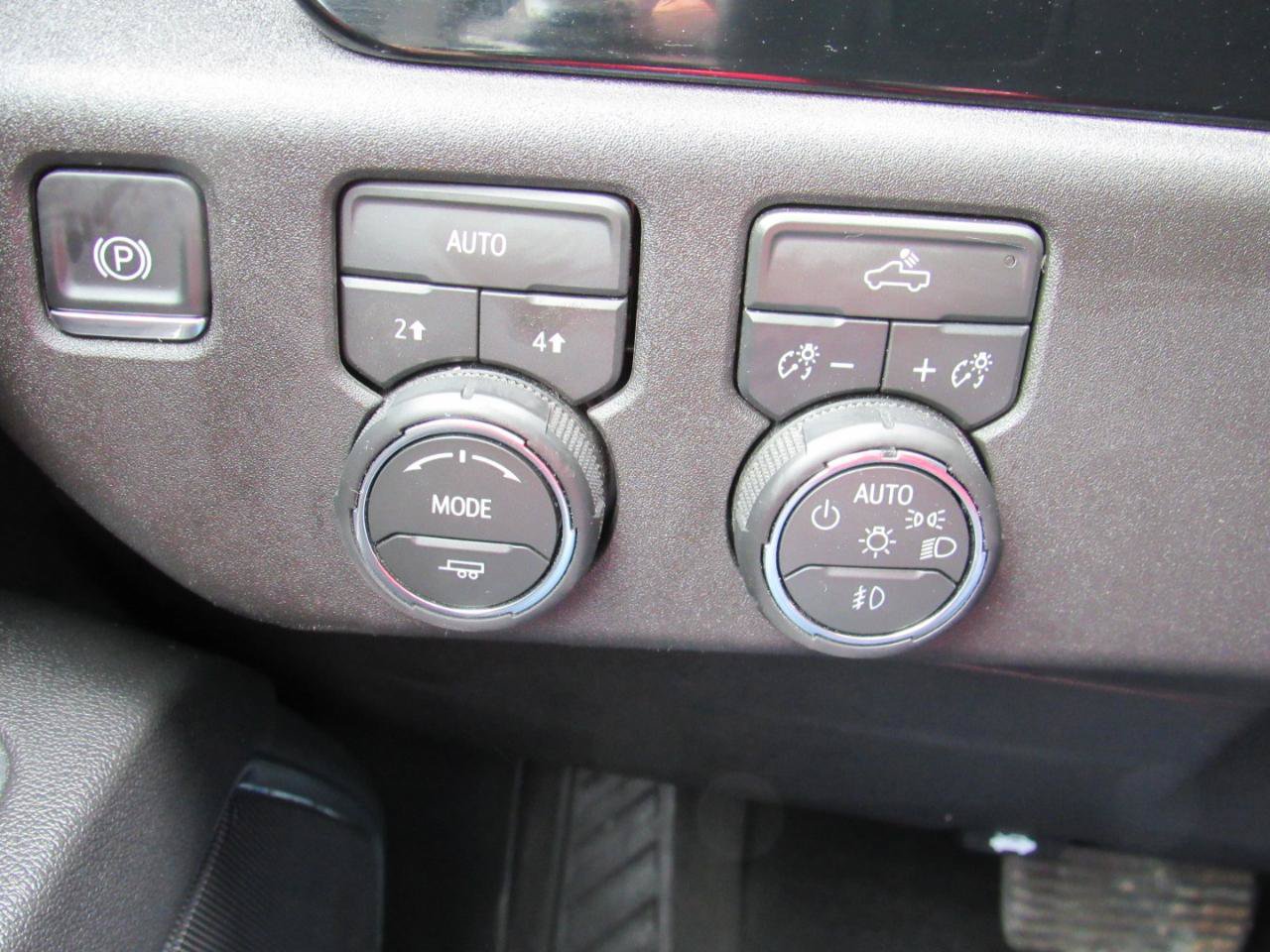 Used 2026 Chevrolet Silverado 1500 RST AWD/4WD image 19