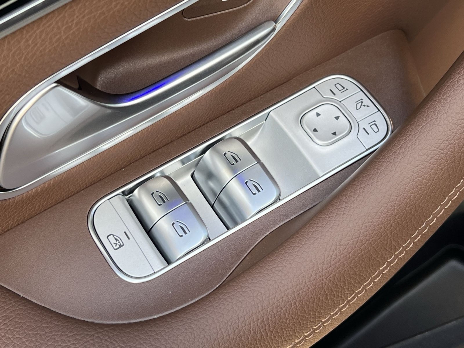 New 2026 Mercedes-Benz GLE 450 4MATIC Coupe image 13