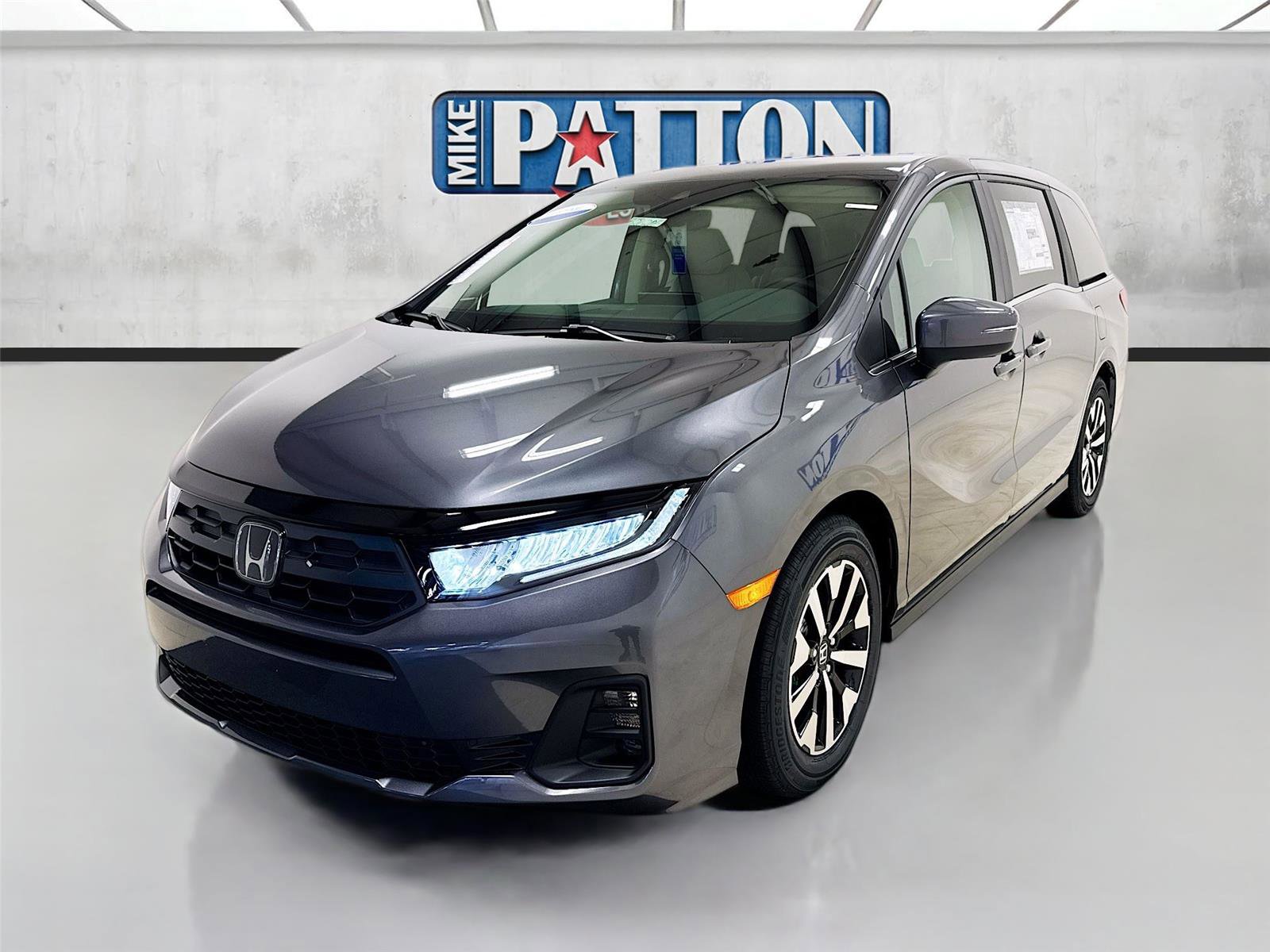 New 2026 Honda Odyssey EX-L image 3