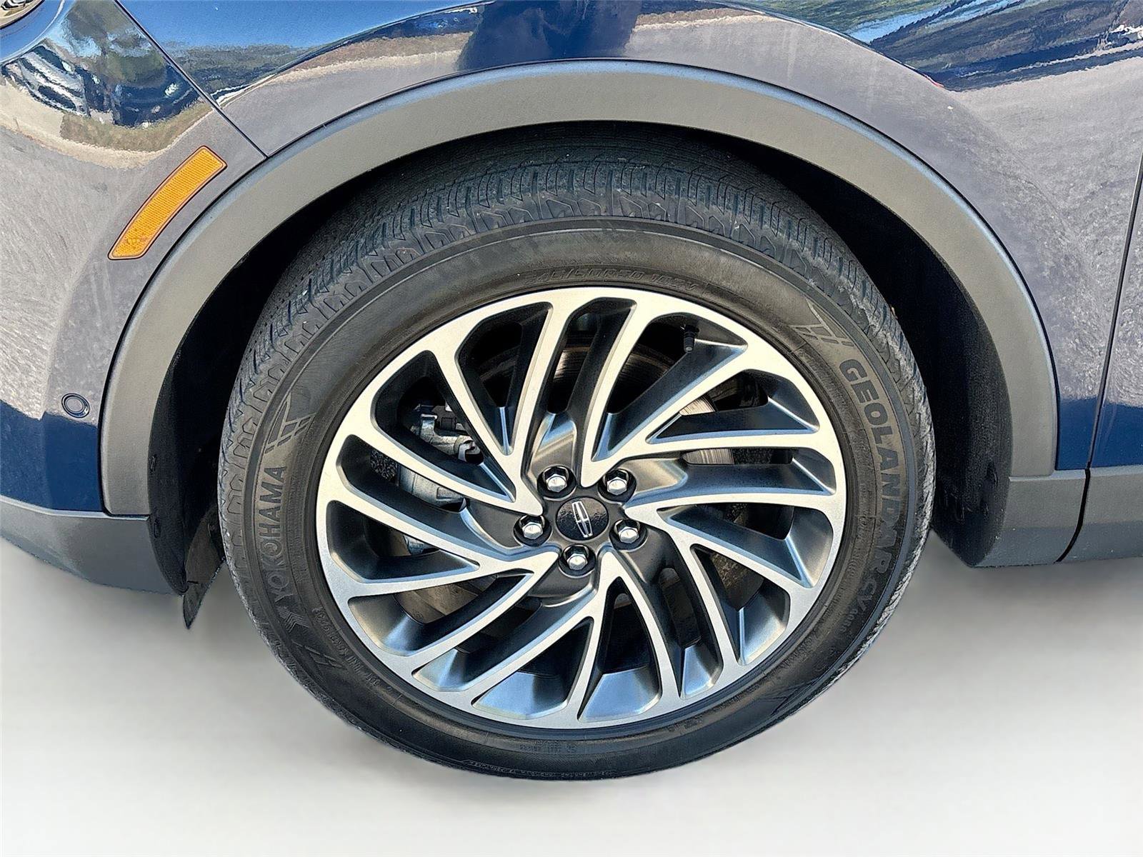 Used 2020 Lincoln Nautilus Reserve w/ Equipment Group 201A image 32